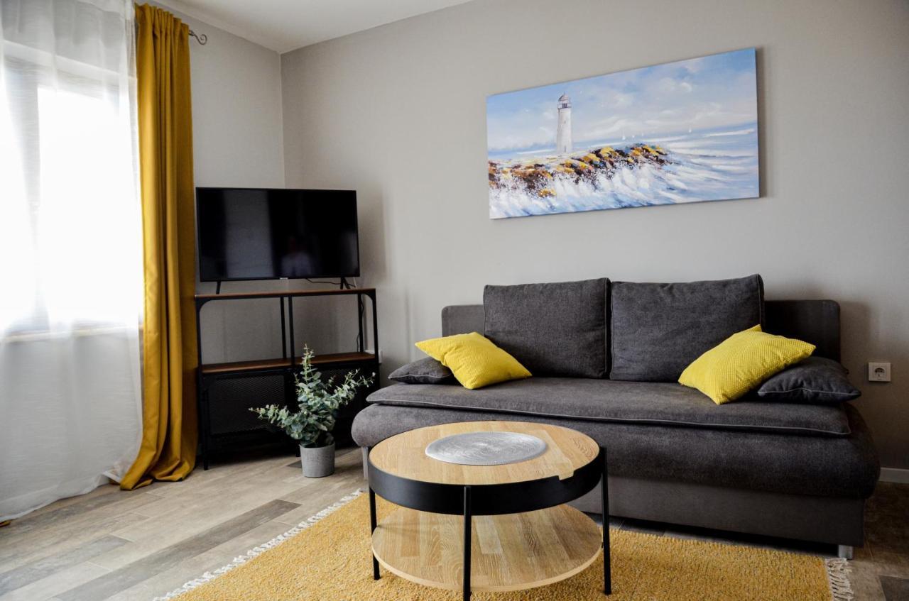 Family Friendly Apartments With A Swimming Pool Povljana, Pag - 244 Εξωτερικό φωτογραφία