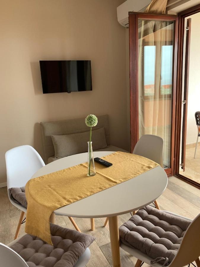 Family Friendly Apartments With A Swimming Pool Povljana, Pag - 244 Εξωτερικό φωτογραφία