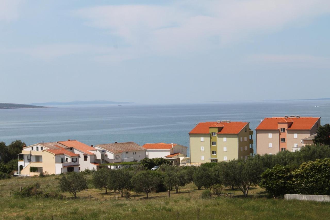 Family Friendly Apartments With A Swimming Pool Povljana, Pag - 244 Εξωτερικό φωτογραφία