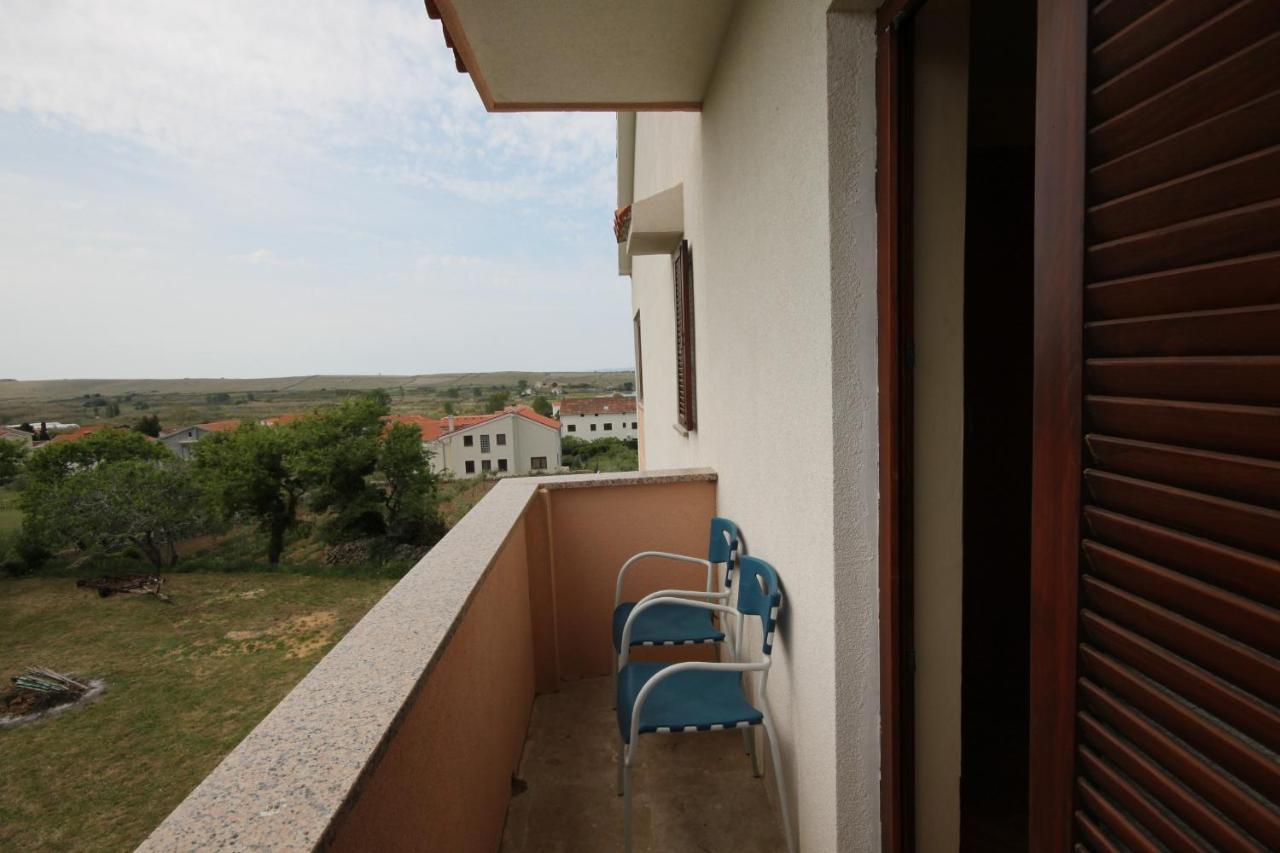 Family Friendly Apartments With A Swimming Pool Povljana, Pag - 244 Εξωτερικό φωτογραφία
