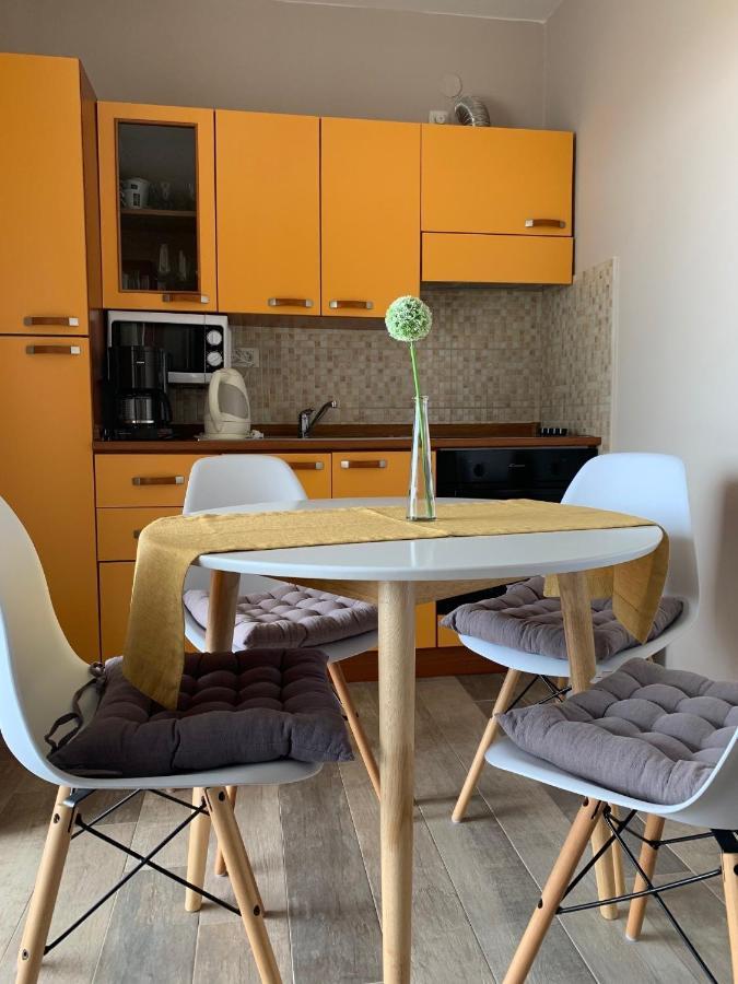 Family Friendly Apartments With A Swimming Pool Povljana, Pag - 244 Εξωτερικό φωτογραφία