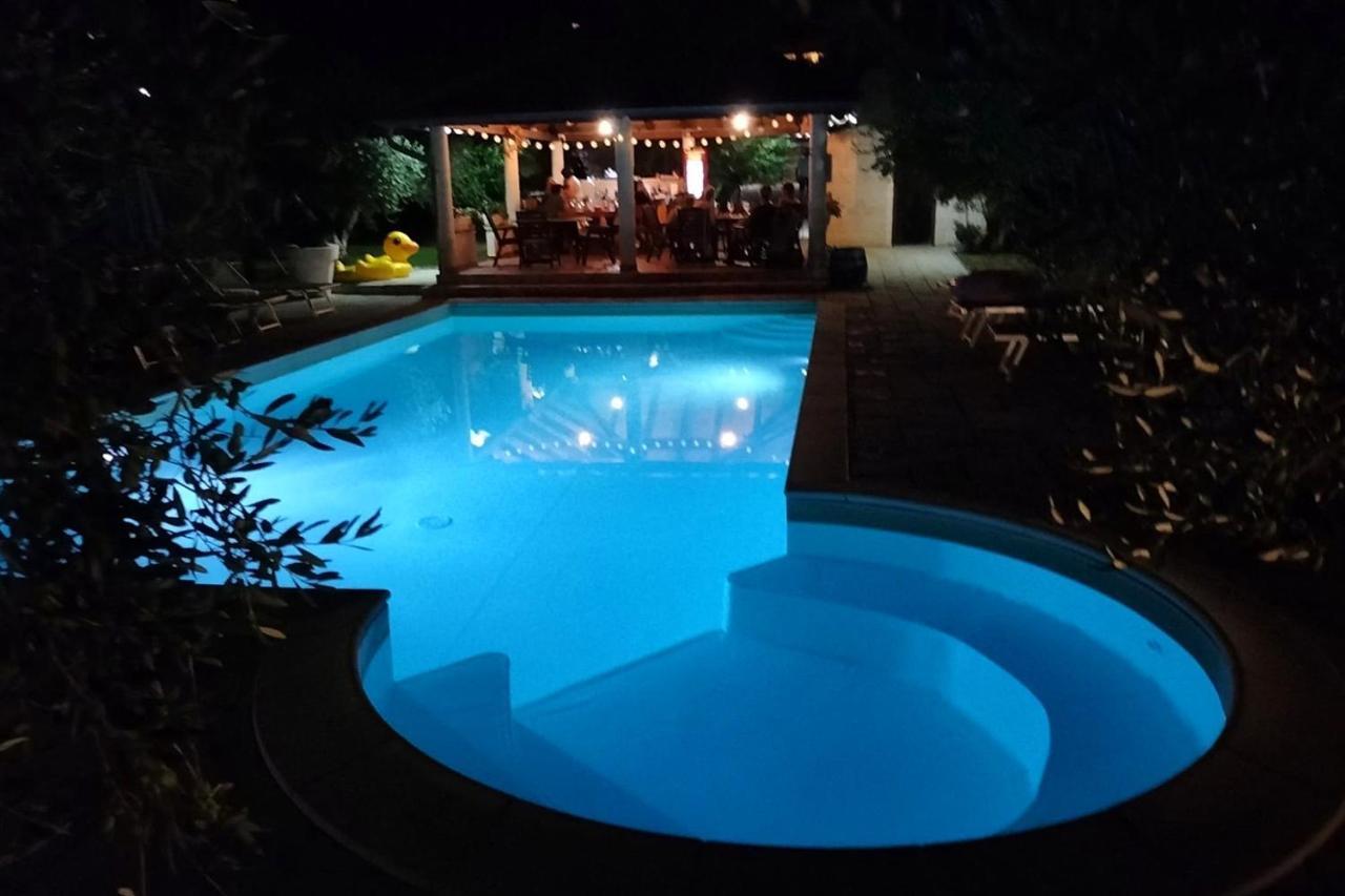 Family Friendly Apartments With A Swimming Pool Povljana, Pag - 244 Εξωτερικό φωτογραφία