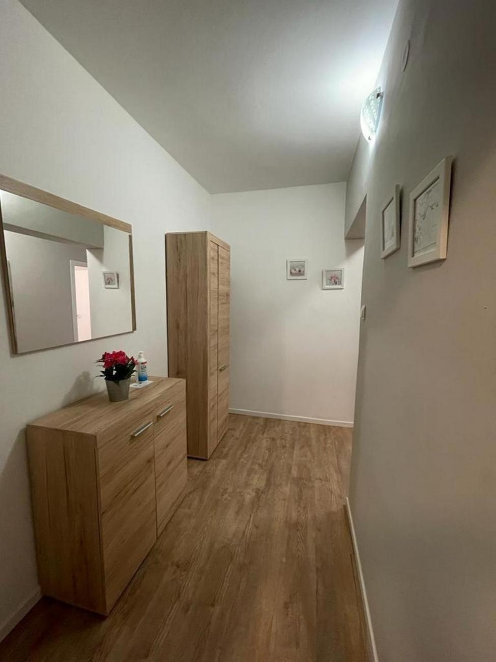 Family Friendly Apartments With A Swimming Pool Povljana, Pag - 244 Εξωτερικό φωτογραφία